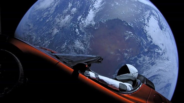 Elon Musk cége, a Space X küldte a leggyorsabb autót a világűrbe