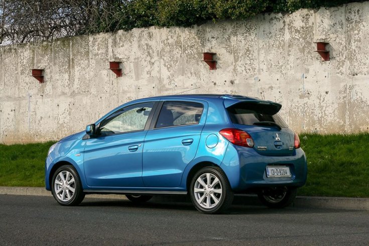 Mitsubishi Space Star oldalról