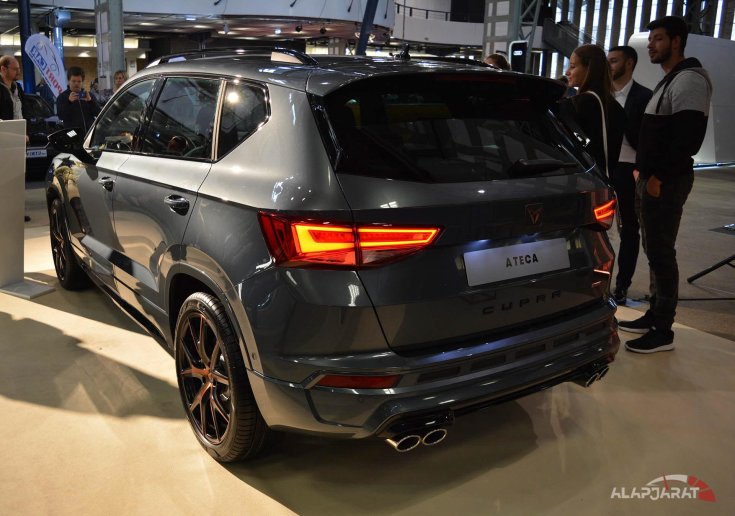 2018-as Cupra Ateca
