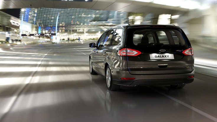 2018 Ford Galaxy hátulról