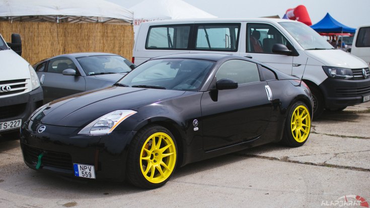 Nagyházi Lőrincz Nissan 350Z-je a 2018-as Red Sun Festen