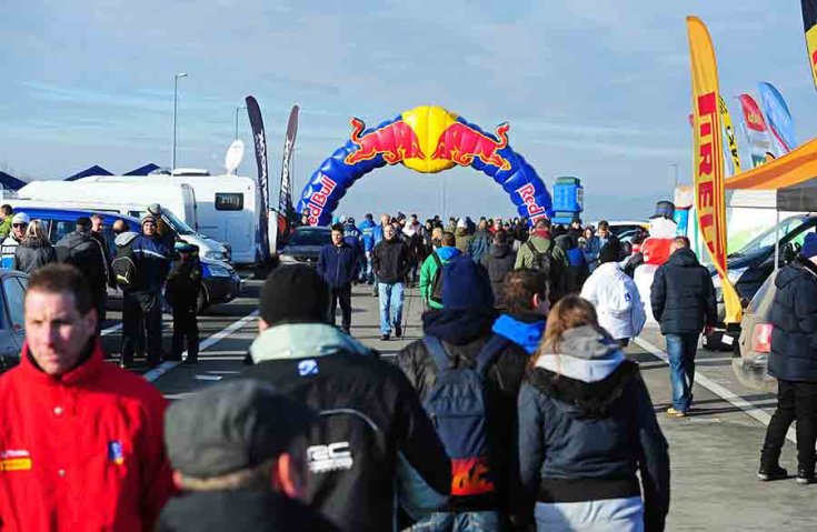 Tömeg a 19. Szilveszter Rallye-n