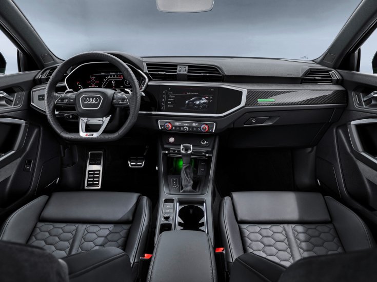 2019-es Audi RS Q3 beltere