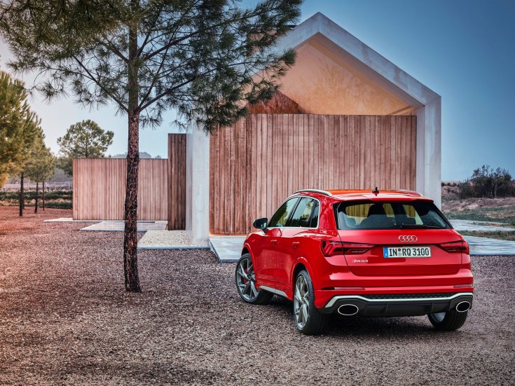 2019-es Audi RS Q3 hátulról