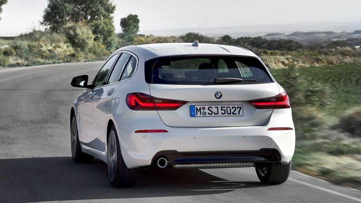 2020 BMW 1-es széria hátulról