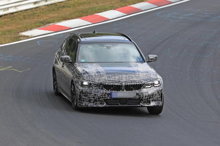 2019 BMW 3 Touring szemből