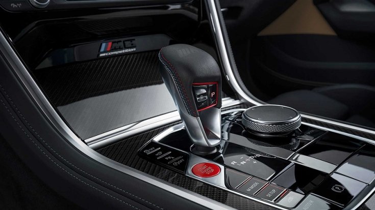 BMW M8 nyolcfokozatú Steptronic automataváltó