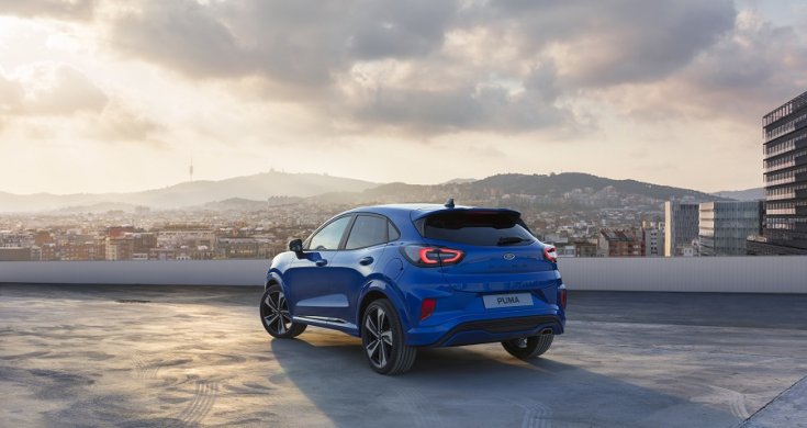 Ford Puma ST-line 2019 naplementében hátulról