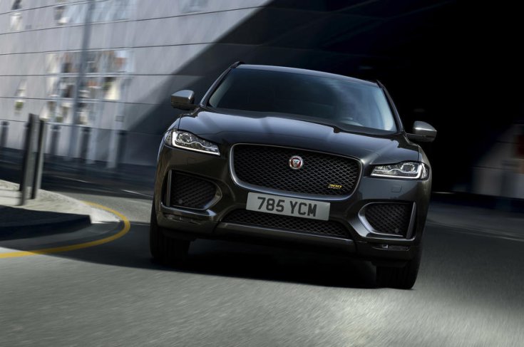 2019-es Jaguar F-Pace 300 Sport elölről