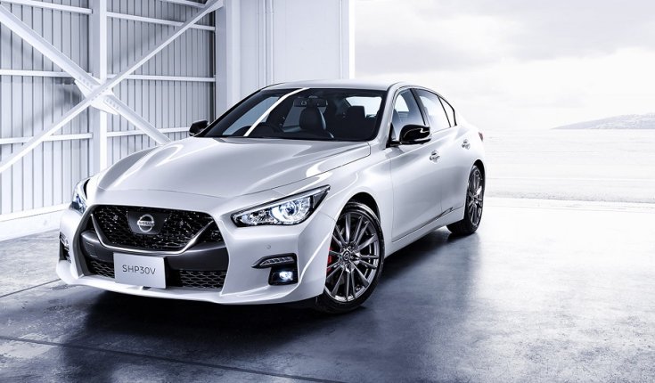 Infiniti Q50 Nissan Skyline fehér színben