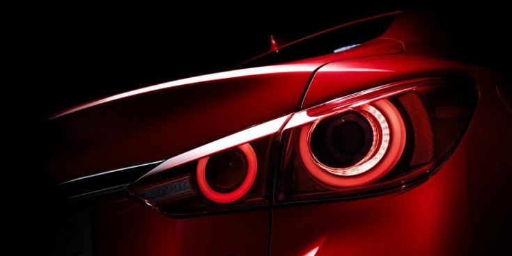 Nissan Skyline japán változatának hátsó lámpateste
