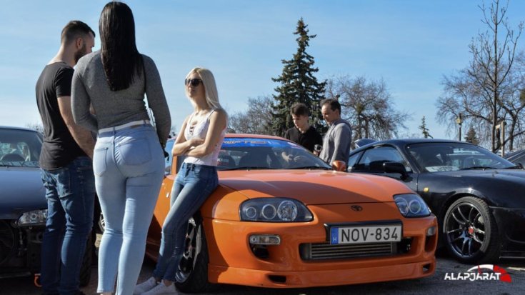 Toyota Supra elölről