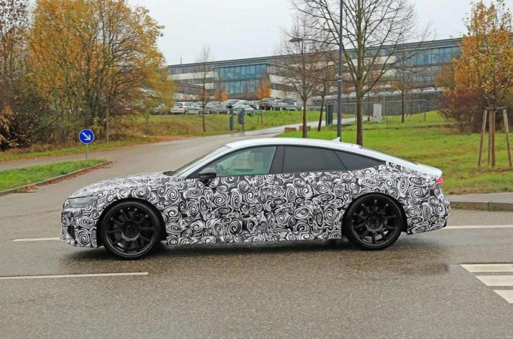 2019 Audi RS7 Sportback prototípus első oldalnézetből