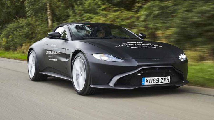2020-as Aston Martin Vantage Roadster prototípus elölről