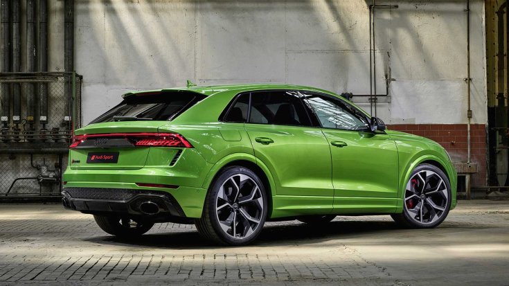 2020-as Audi RS Q8 hátulról