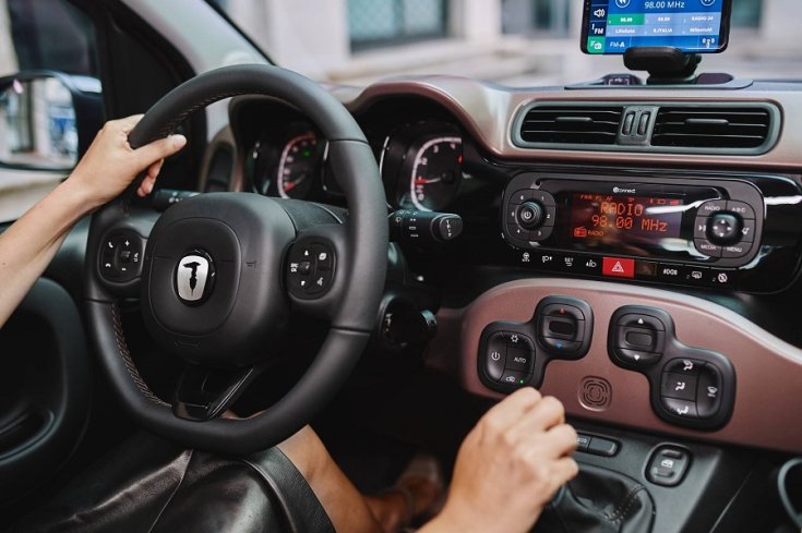 Fiat Panda Trussardi kormánykerék és műszerfal