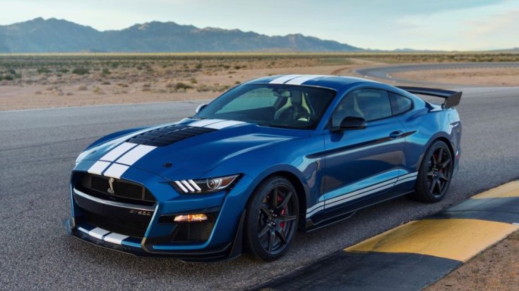 2020 Ford Shelby Mustang GT500 oldalról