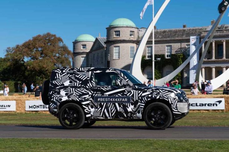 2020-as Land Rover Defender