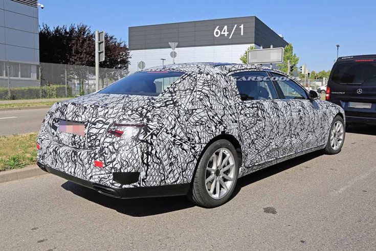 2020-as Mercedes S-osztály kémfotó hátulról