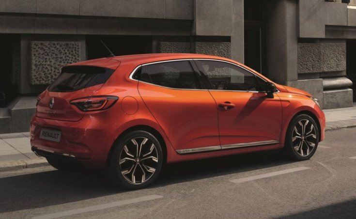 2020 Renault Clio hátulról