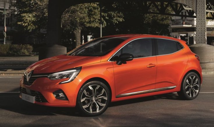 2020 Renault Clio oldalról