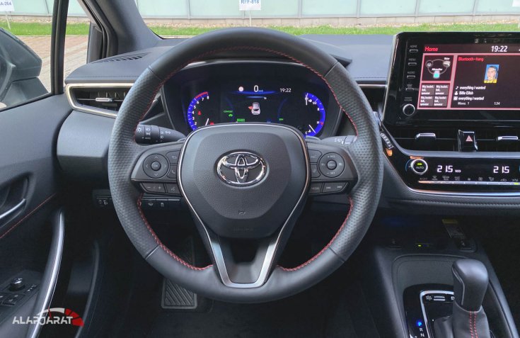 Toyota Corolla GR teszt Alapjárat