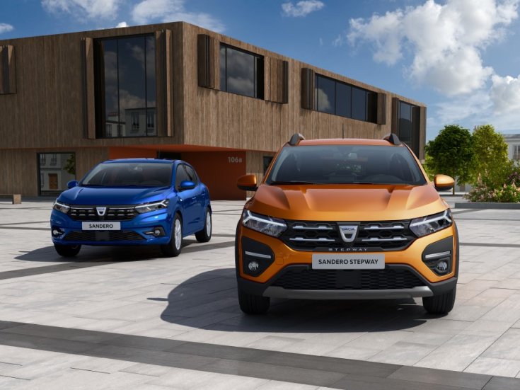 2021-es Dacia modellek városi környezetben