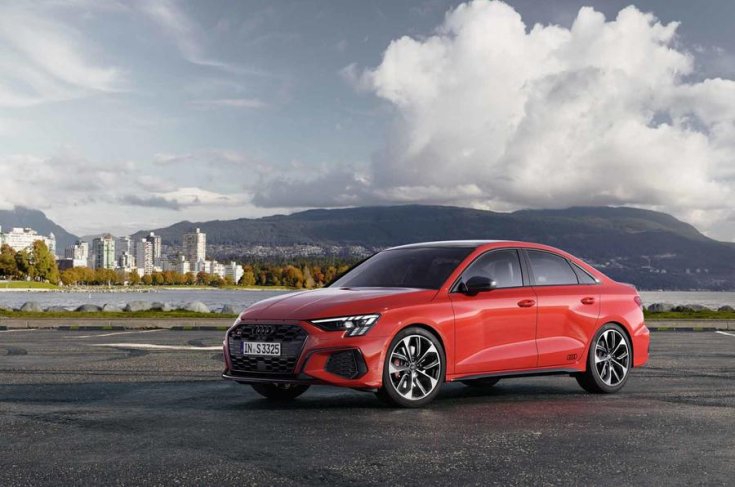 2021-es Audi S3 szedán elölről