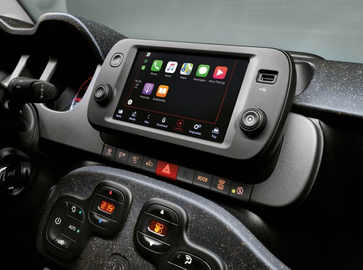 2021-es Fiat Panda belső információs és szórakoztató rendszere
