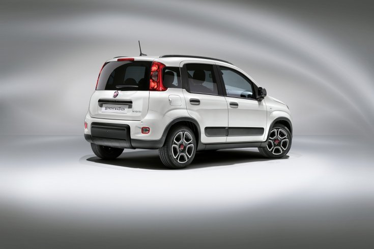 2021-es Fiat Panda egyszerű kiadás hátulról
