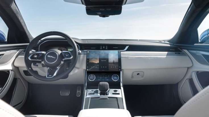Új 2021-es Jaguar XF modell belső tere