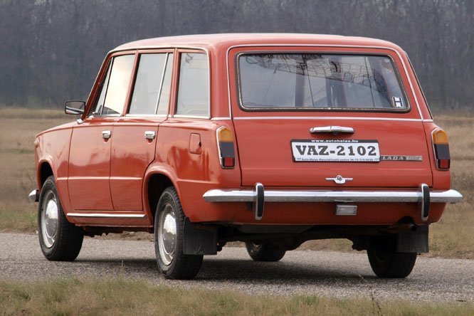 Lada 2102