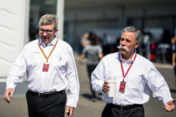 Ross Brown és Chase Carey