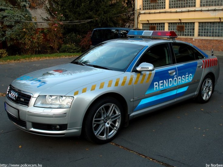 rendőrségi Audi A8