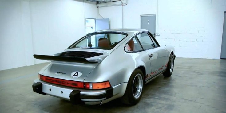 Porsche 911 hátulról