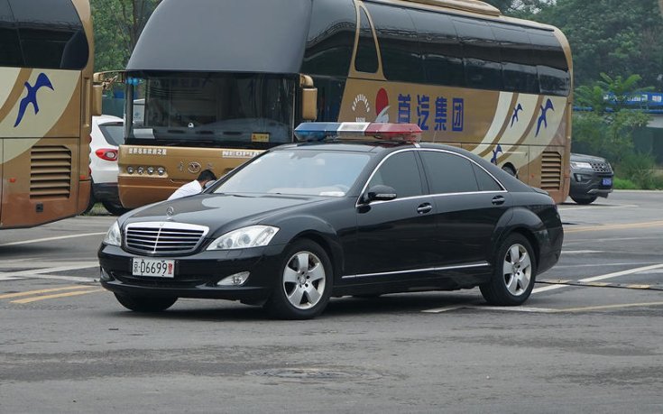 Mercedes S-osztály oldalról