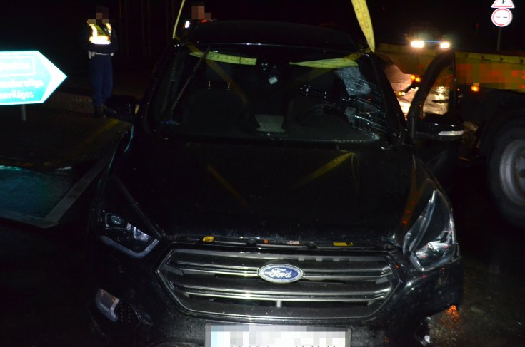 Ford az árokban
