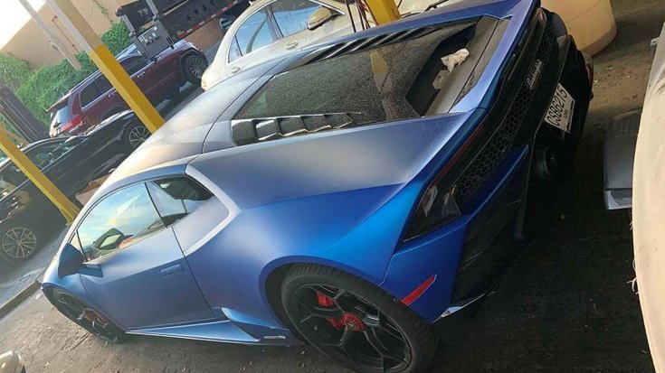 Lamborghini Huracán oldalról fotózva