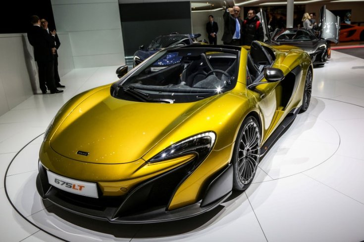 McLaren 675LT (2016)