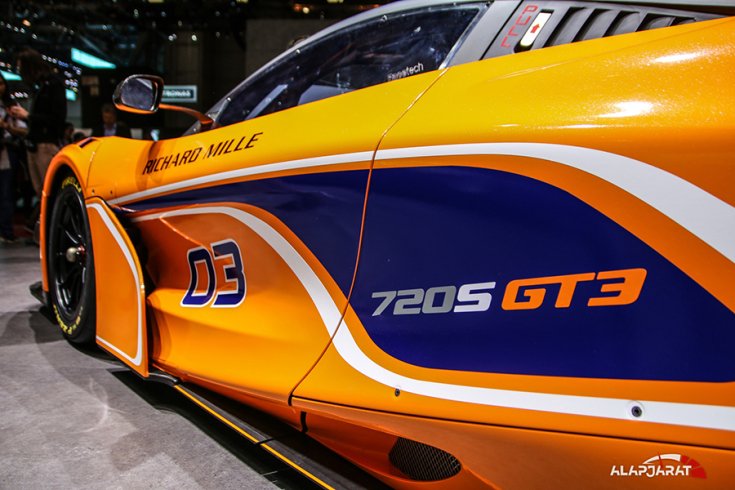 McLaren 720S GT3 oldaldoboza