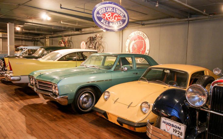 Canadian Motor Museum