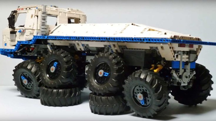 LEGO Tatra T813 modell felfüggesztés