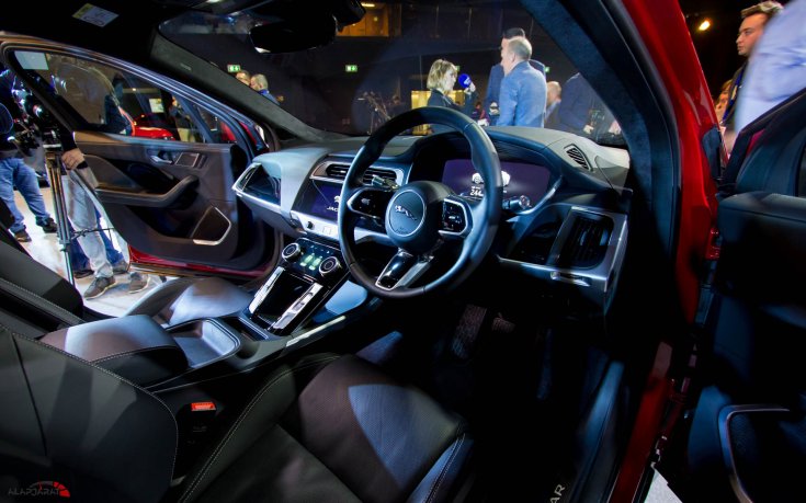 A 2019-es Év Autója, a Jaguar I-Pace beltere