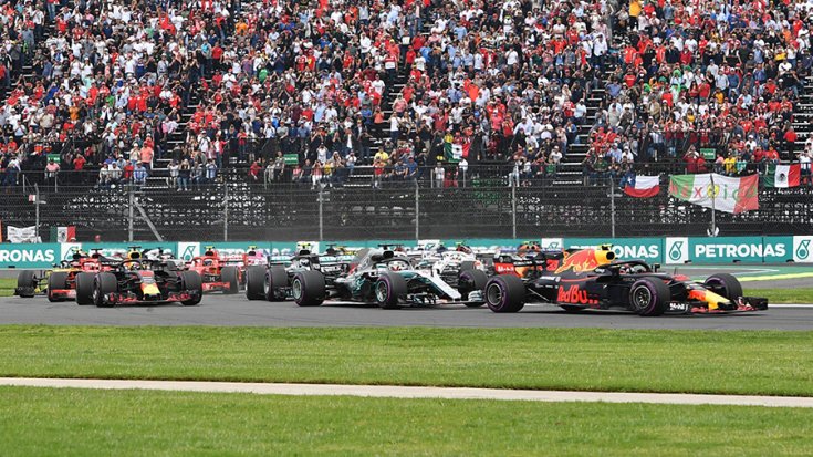 A Formula 1 mezőnye a Mexikói Nagydíj elején