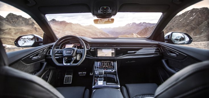 Az Audi SQ8 műszerfala