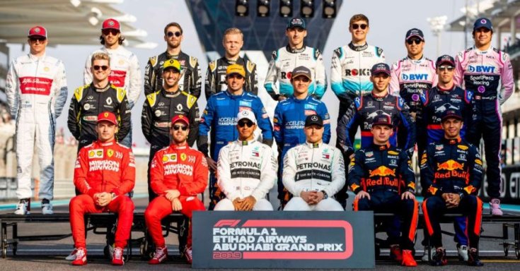 F1-es pilóták csapatfotója az Abu Dzabi Nagydíj előtt