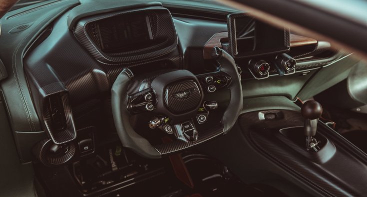 Aston Martin Victor belső