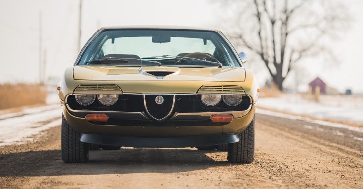 1970 Alfa Romeo Montreal, RM Sotheby’s Aukció, elölről, sárga