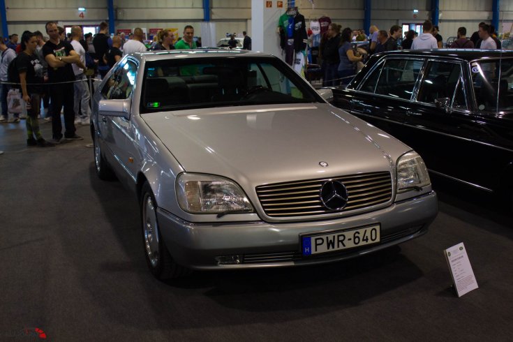 Mercedes bálna