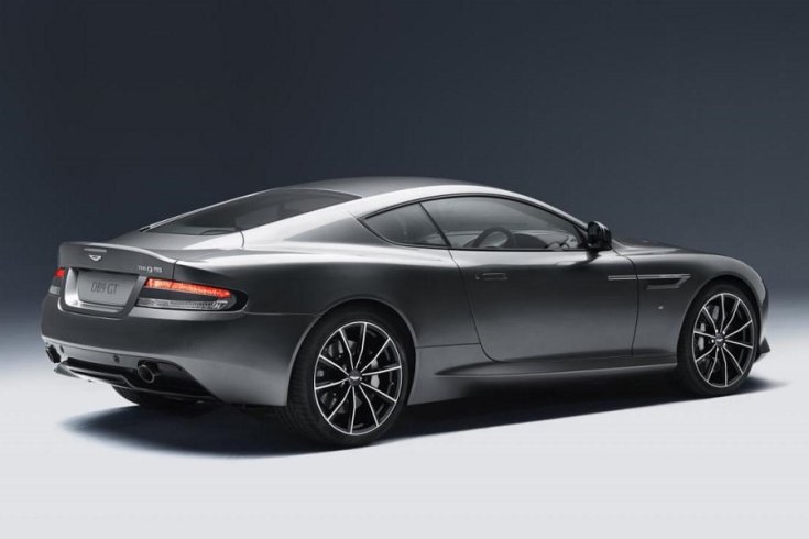 Aston Martin DB9 hátulja